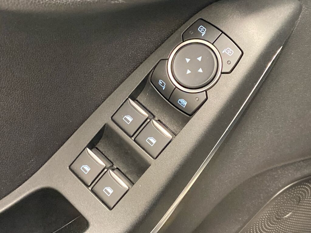 Ford Fiesta 2020 Musta