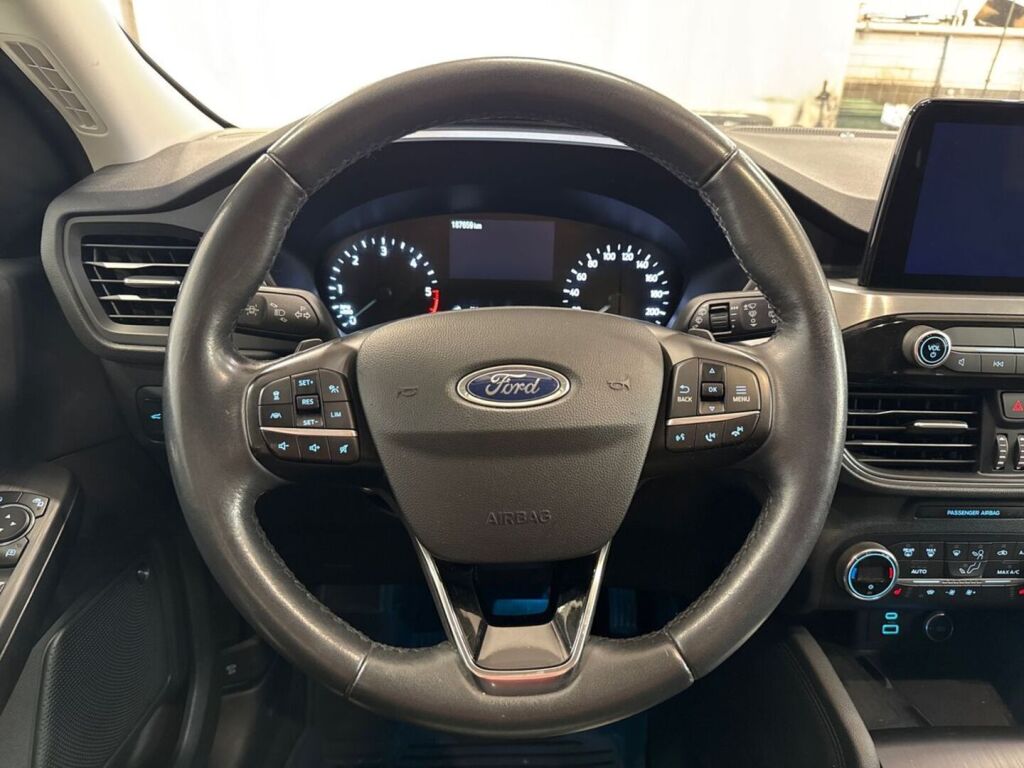 Ford Kuga 2020 Sininen