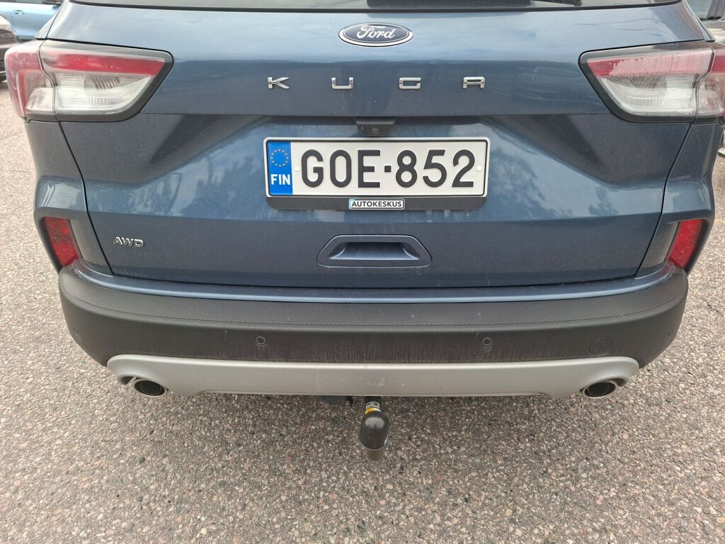 Ford Kuga 2020 Sininen