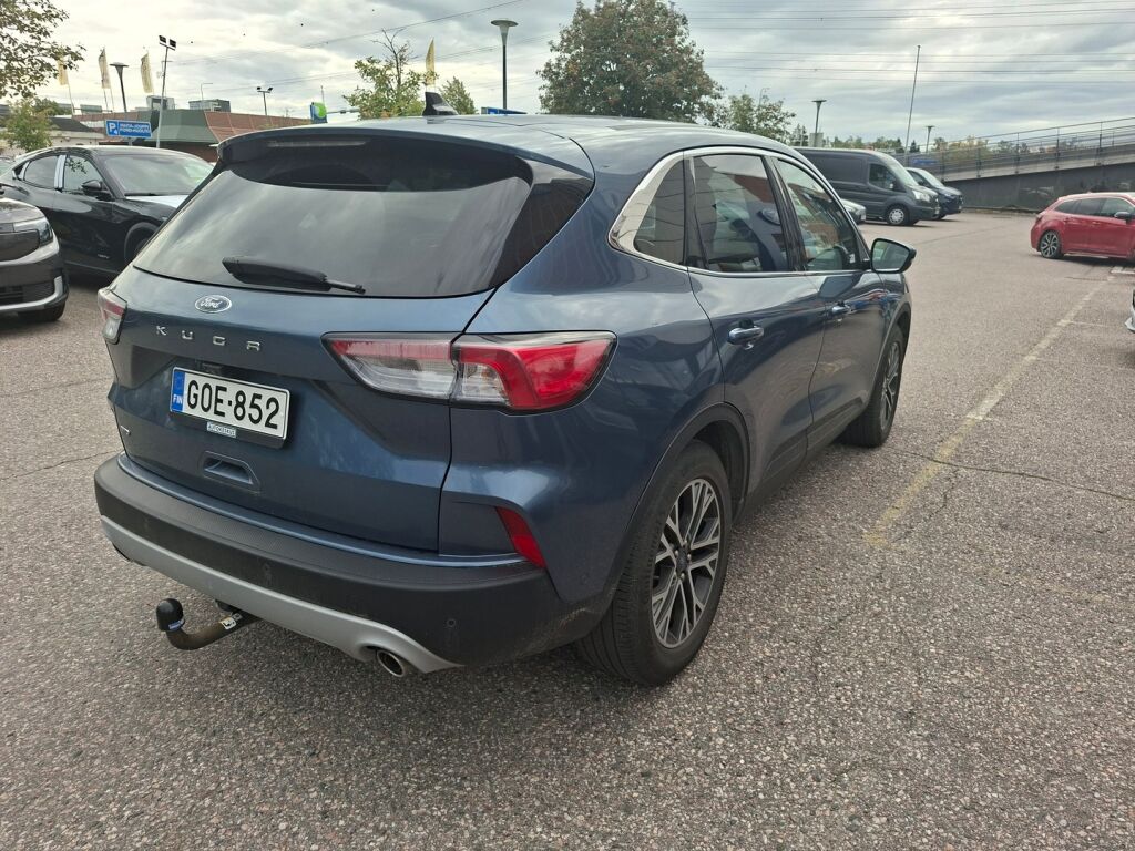 Ford Kuga 2020 Sininen