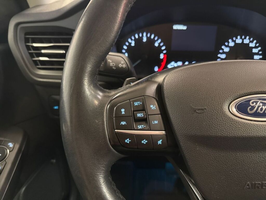 Ford Kuga 2020 Sininen