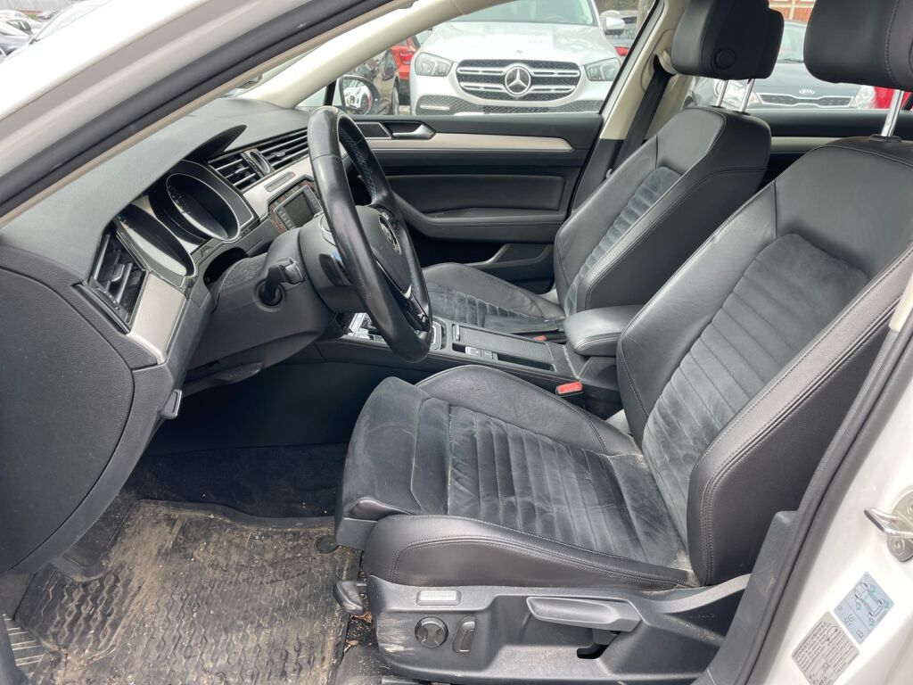 Volkswagen Passat 2016 Valkoinen