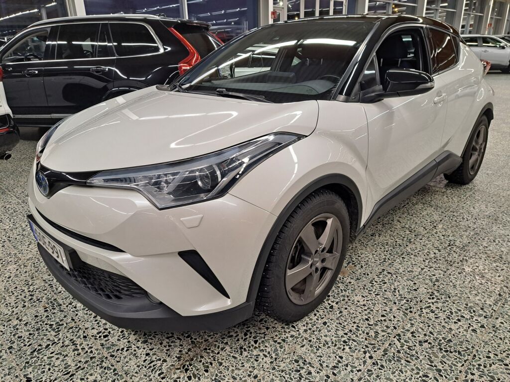Toyota C-HR 2017 Valkoinen
