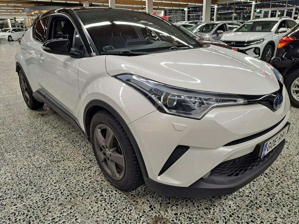 Toyota C-HR 2017 Valkoinen