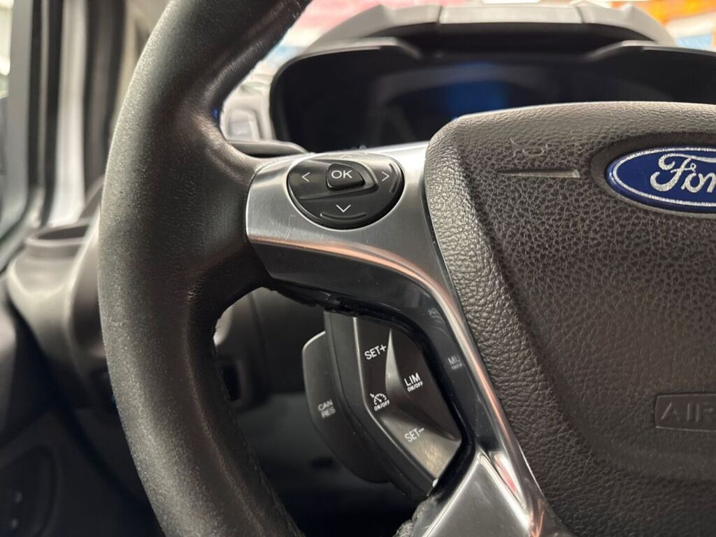 Ford Transit Custom 2013 Valkoinen