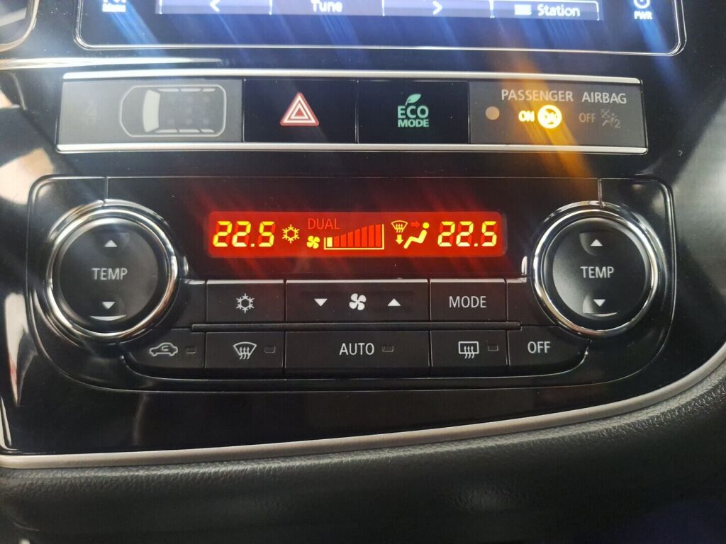 Mitsubishi Outlander PHEV 2019 Valkoinen