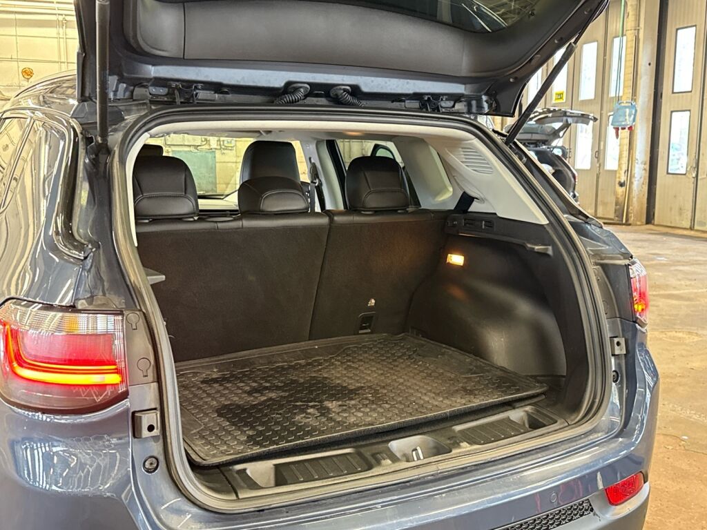 Jeep Compass 2022 Sininen