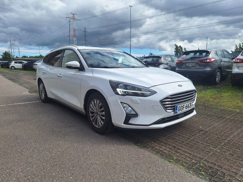 Ford Focus 2020 Valkoinen