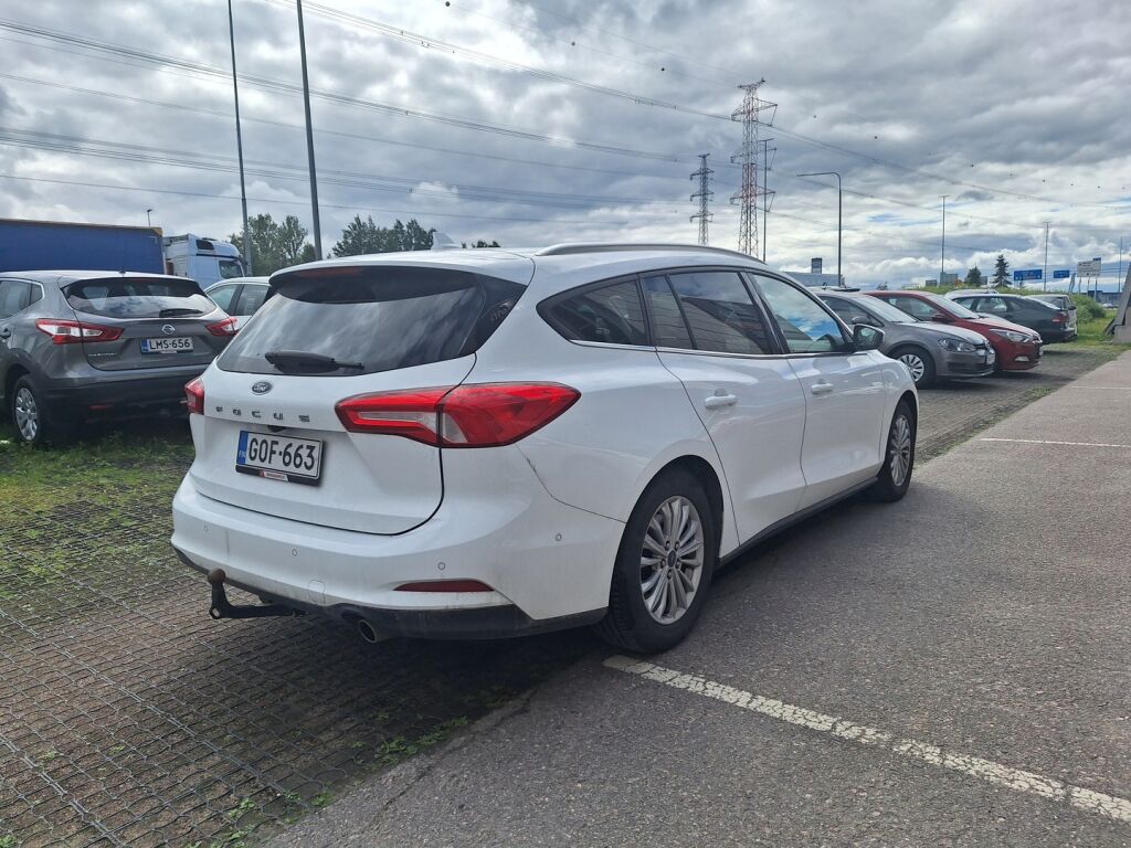 Ford Focus 2020 Valkoinen