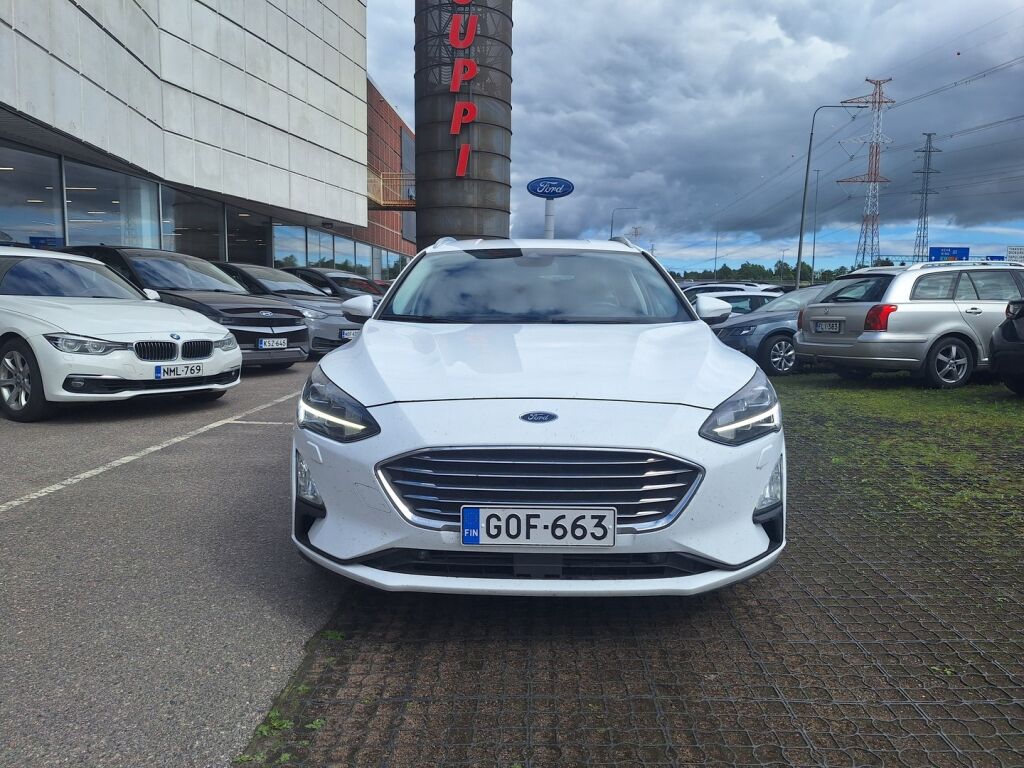Ford Focus 2020 Valkoinen