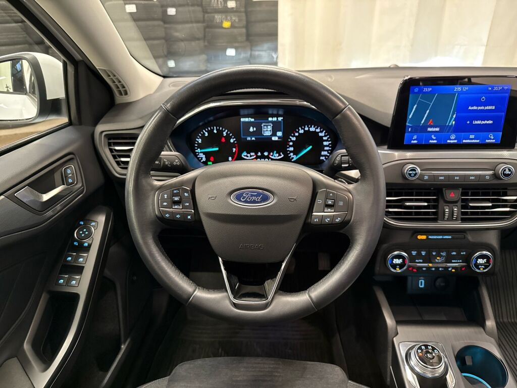 Ford Focus 2020 Valkoinen