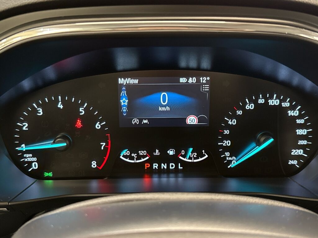 Ford Focus 2020 Valkoinen