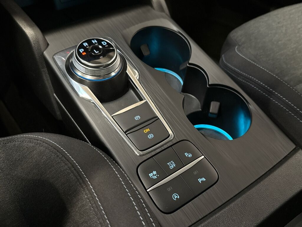 Ford Focus 2020 Valkoinen