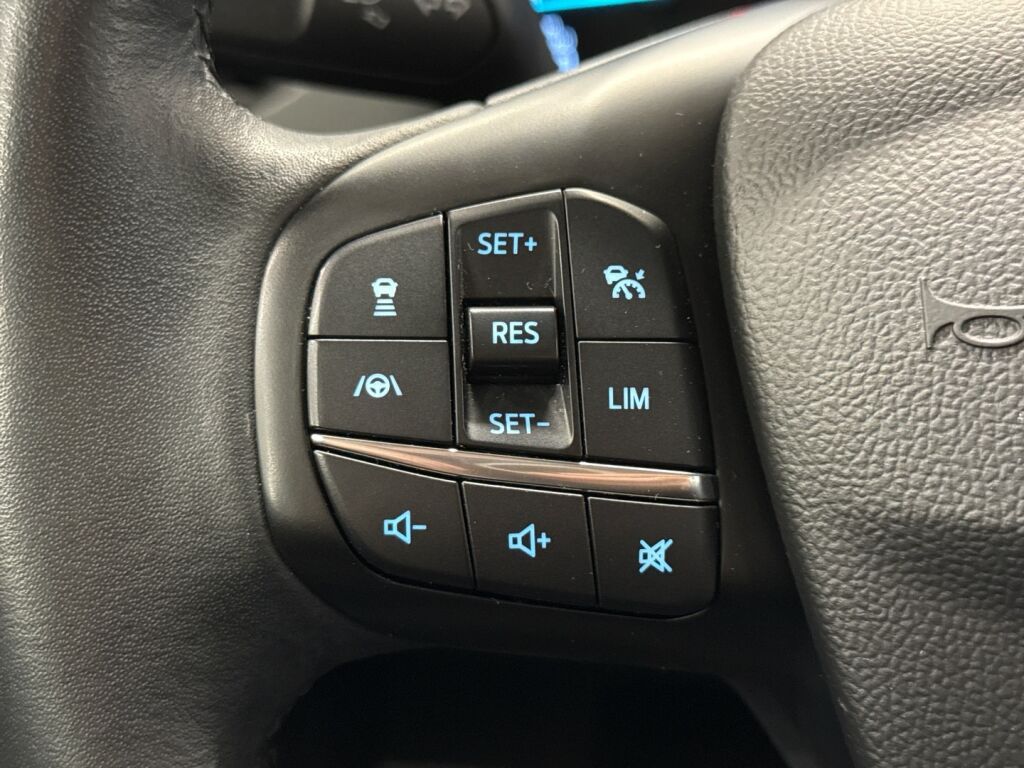 Ford Focus 2020 Valkoinen