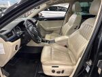Skoda Superb 2015 Musta