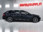Skoda Superb 2015 Musta