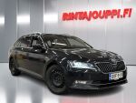 Skoda Superb 2015 Musta