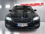 Skoda Superb 2015 Musta