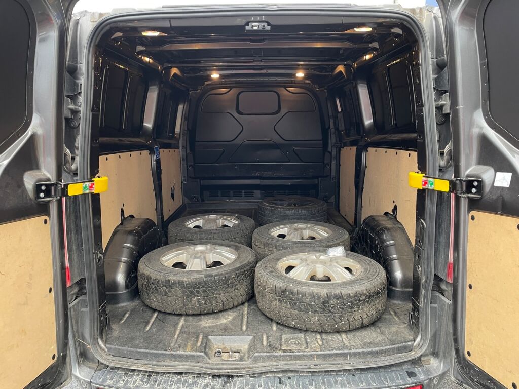 Ford Transit Custom 2020 Magnetic