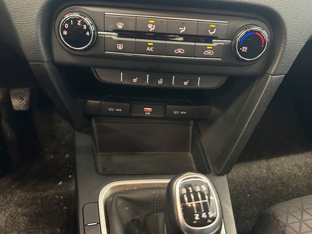 Kia XCeed 2021 Punainen