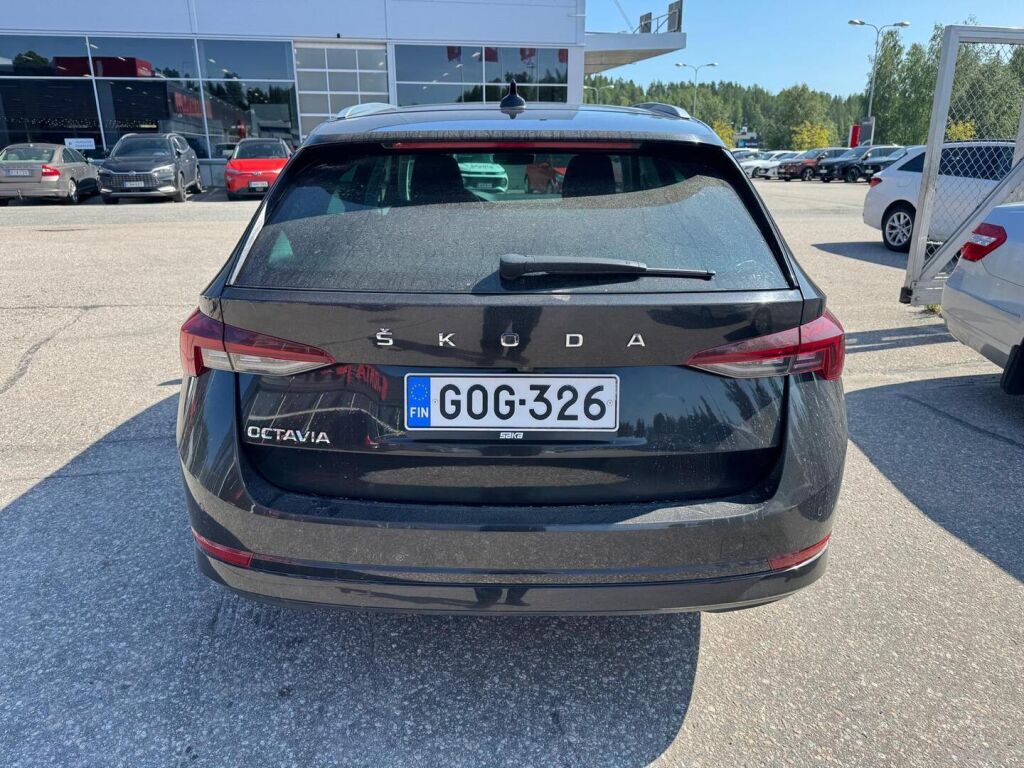 Skoda Octavia 2020 Musta
