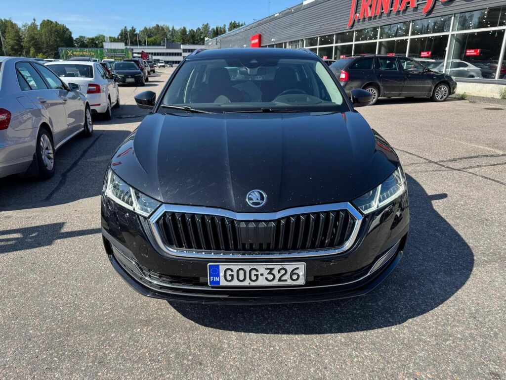 Skoda Octavia 2020 Musta