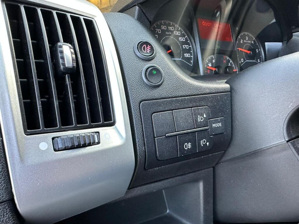 Kabe Travel Master Classic 740 LGB 2021 Valkoinen