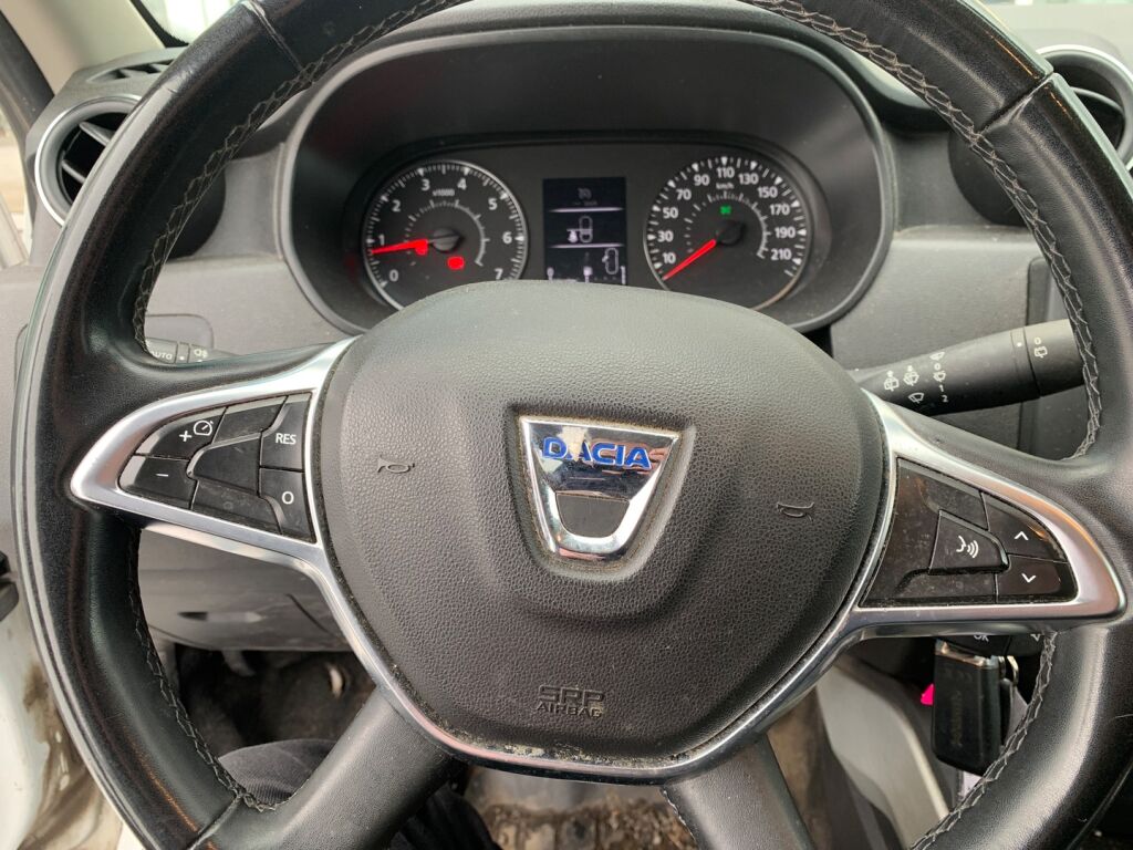 Dacia Duster 2020 Valkoinen