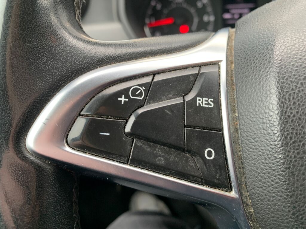 Dacia Duster 2020 Valkoinen