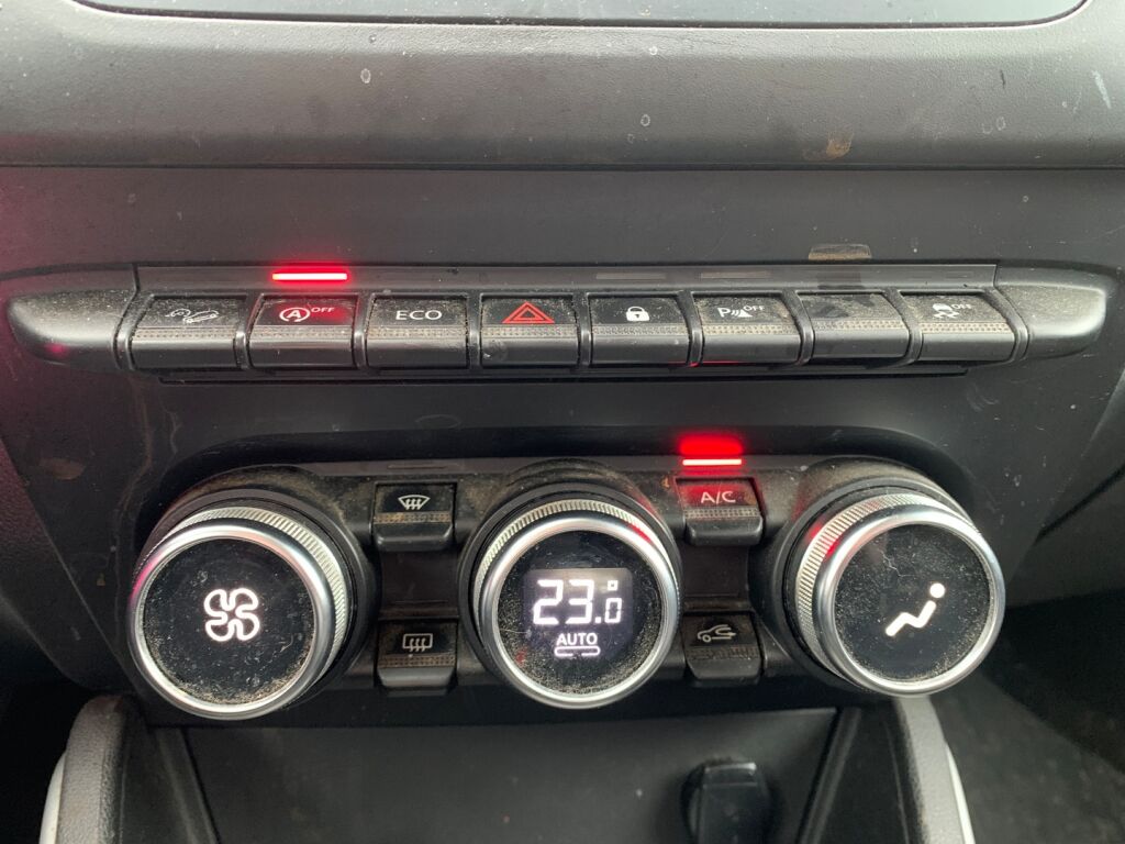 Dacia Duster 2020 Valkoinen