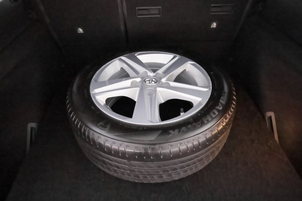 Toyota Corolla 2020 Ruskea (beige)