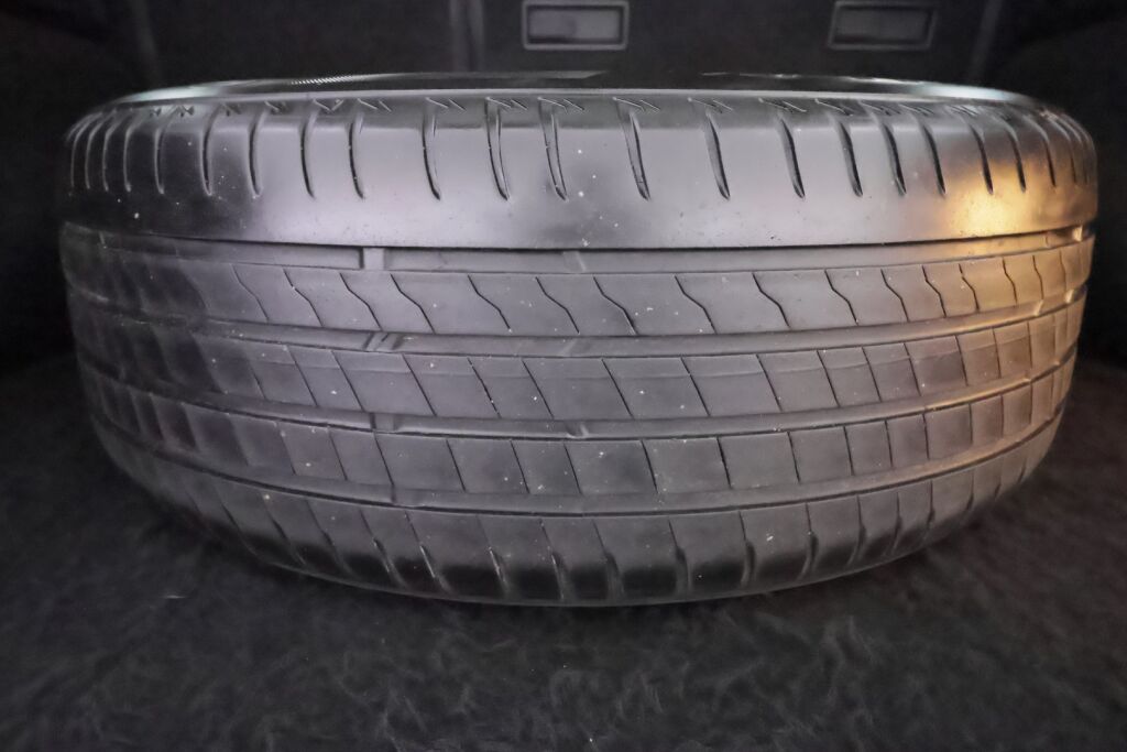 Toyota Corolla 2020 Ruskea (beige)