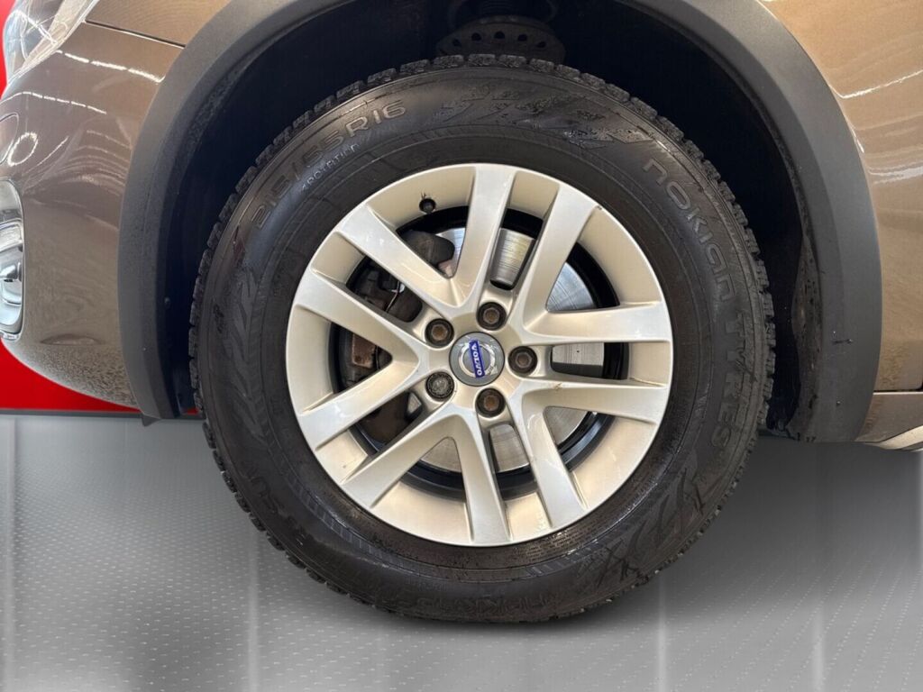 Volvo V60 Cross Country 2015 Ruskea (beige)