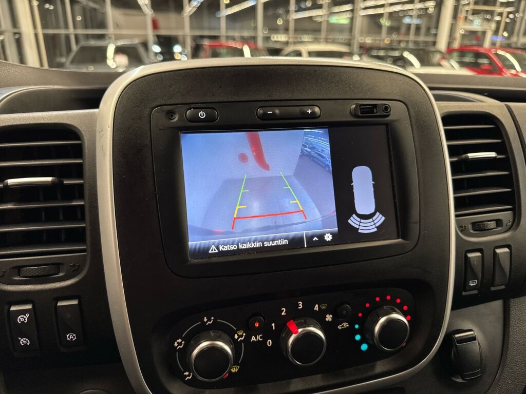 Renault Trafic 2020 Musta