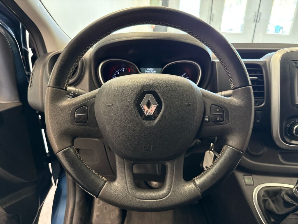 Renault Trafic 2021 Sininen