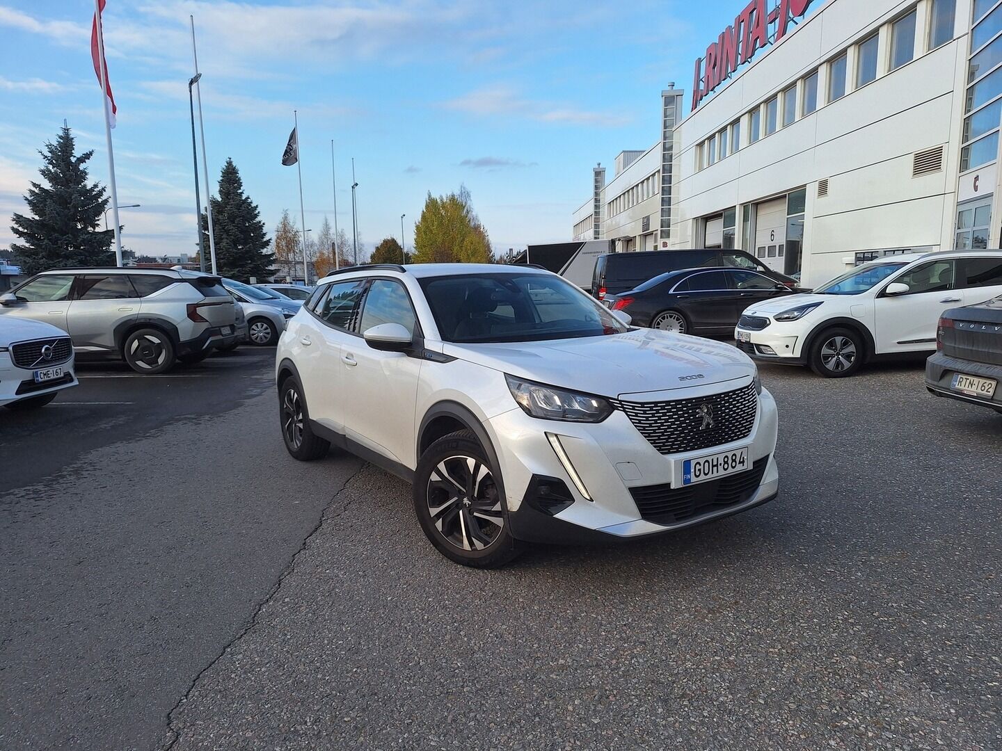 Peugeot e-2008