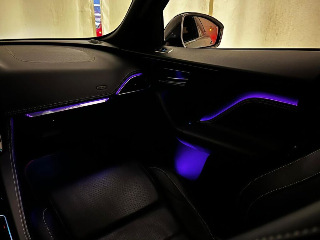 Jaguar F-PACE 2016 Harmaa