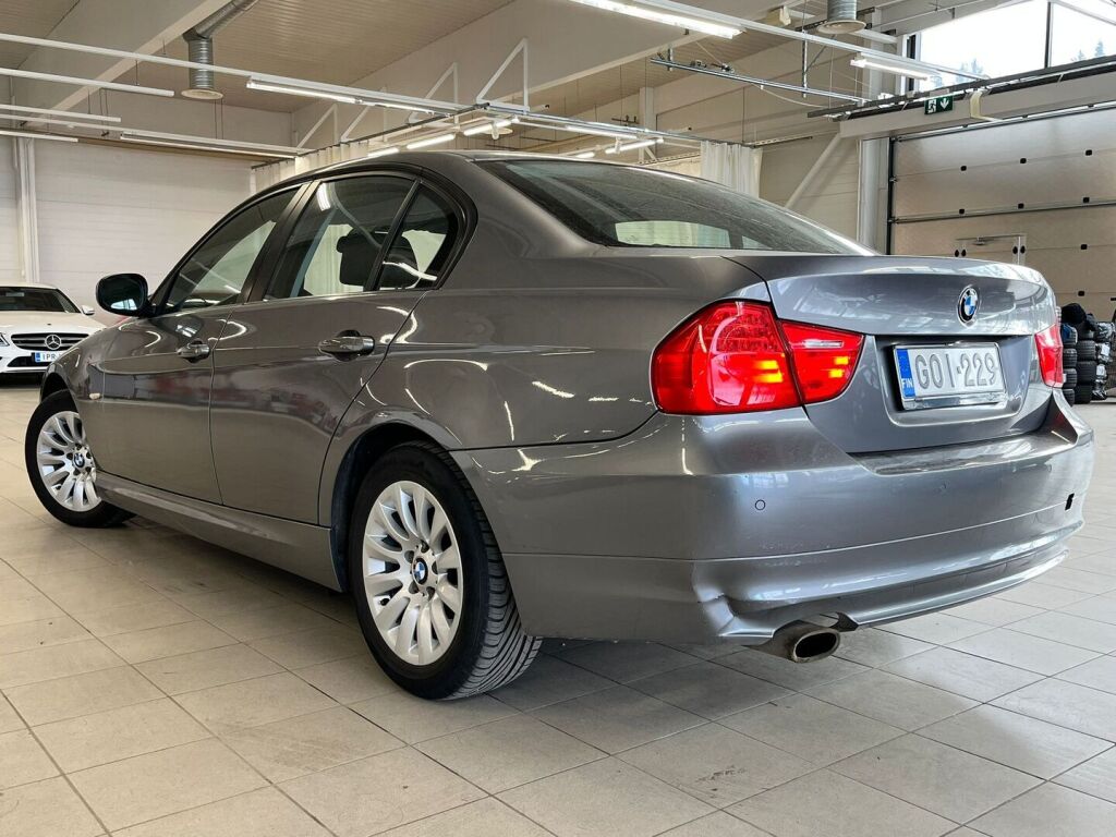 BMW 318 2008 
