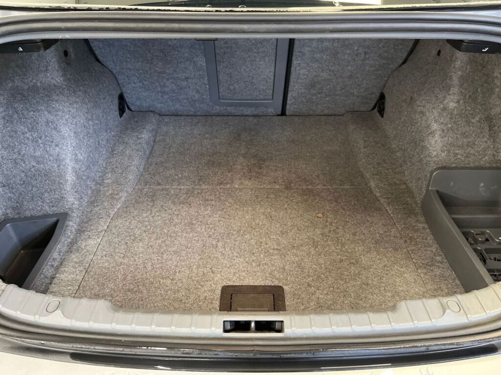 BMW 318 2008 