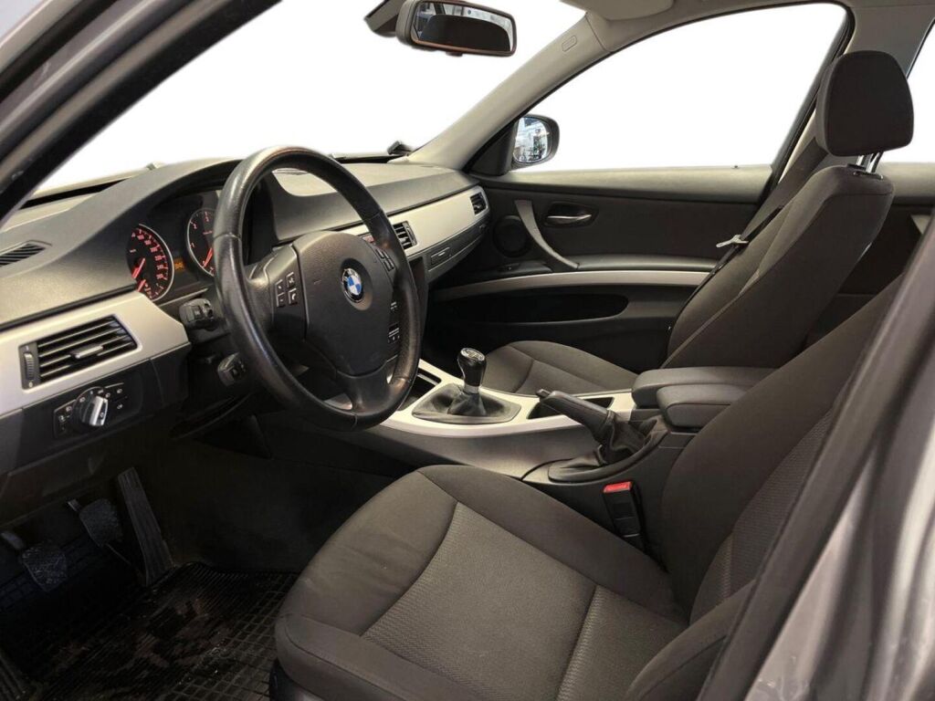 BMW 318 2008 