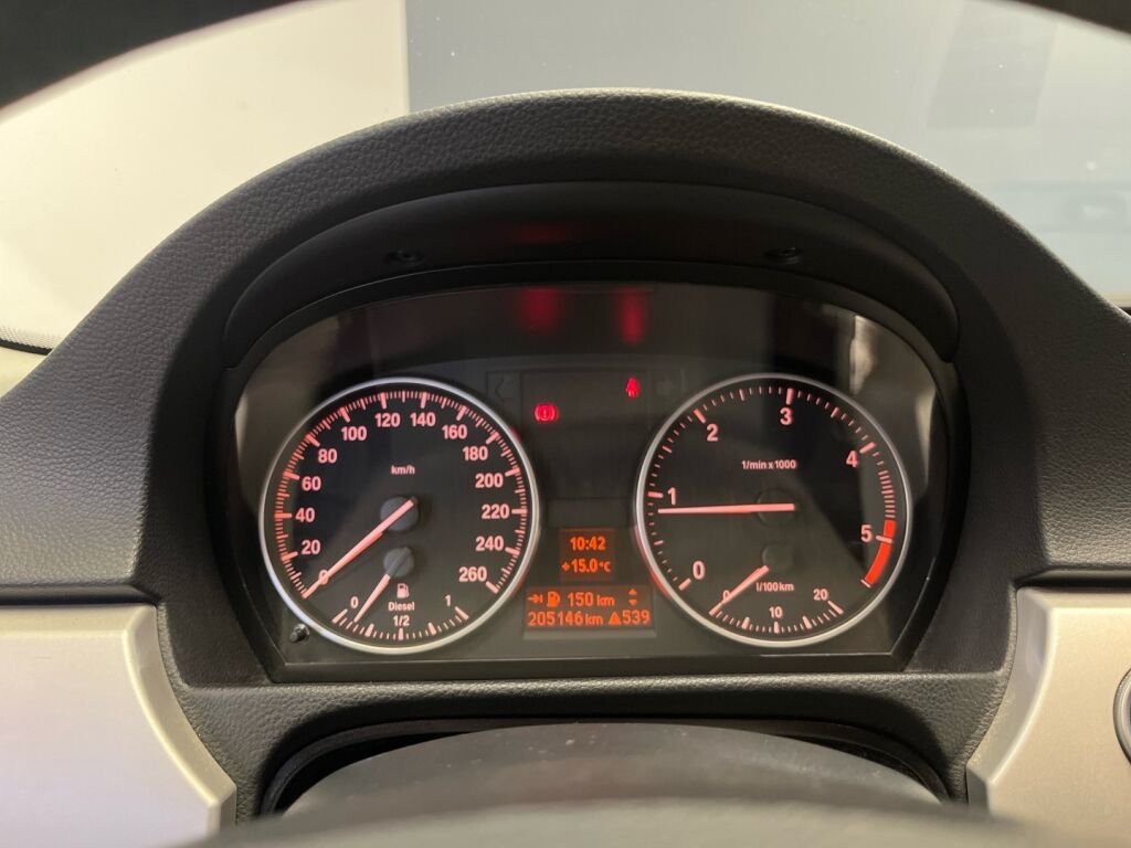 BMW 318 2008 