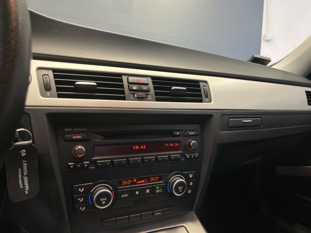 BMW 318 2008 