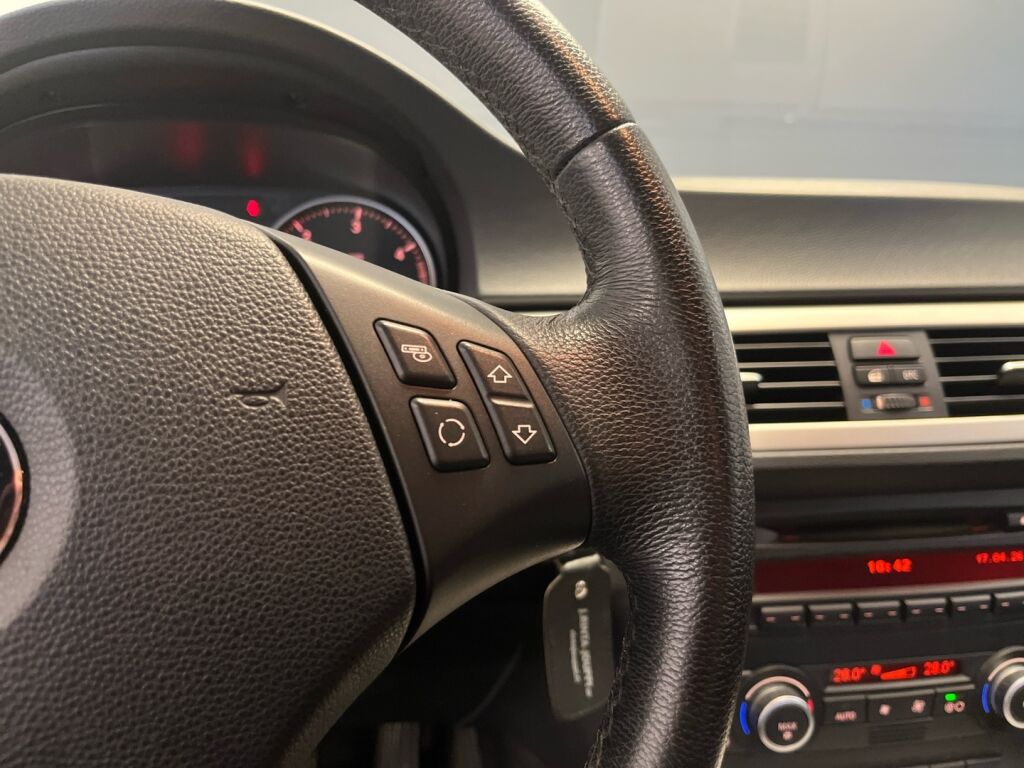BMW 318 2008 
