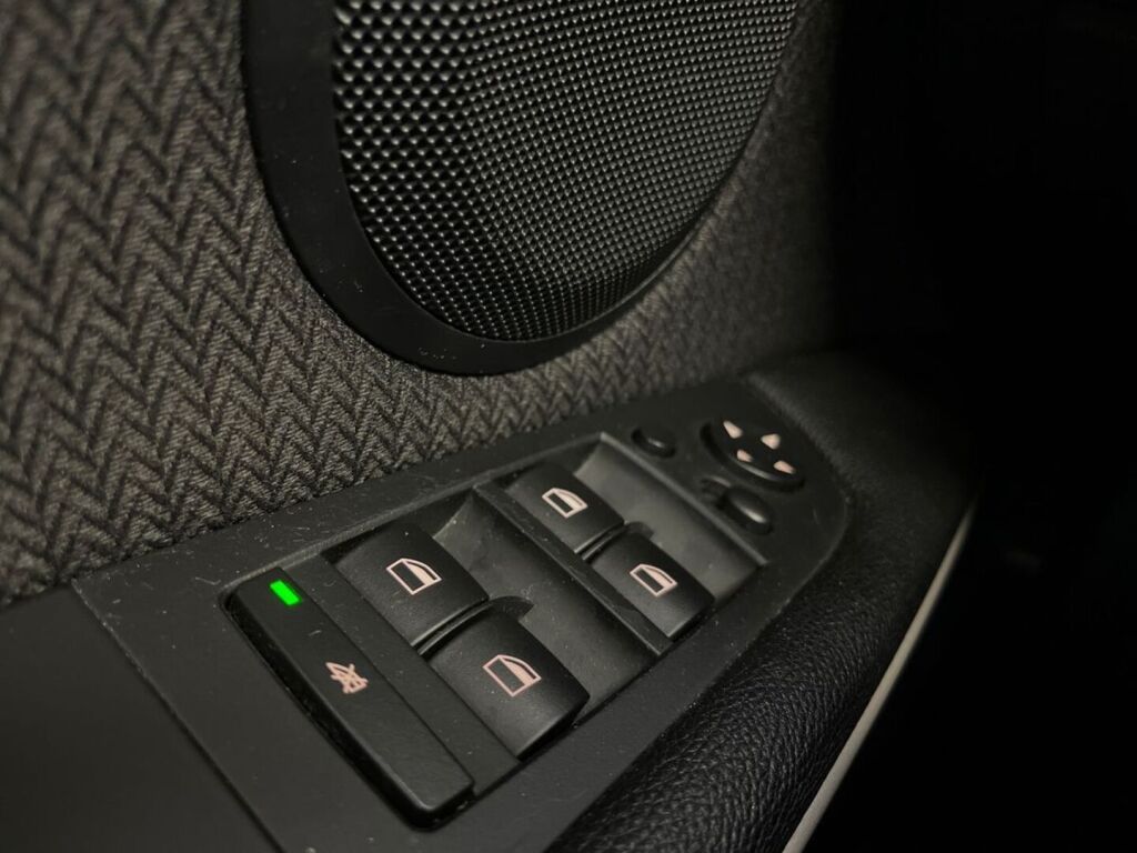 BMW 318 2008 