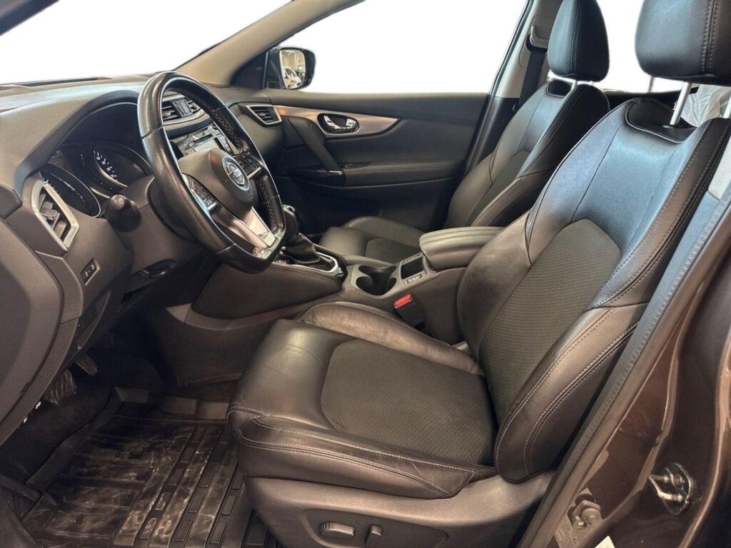 Nissan Qashqai 2020 Ruskea (beige)