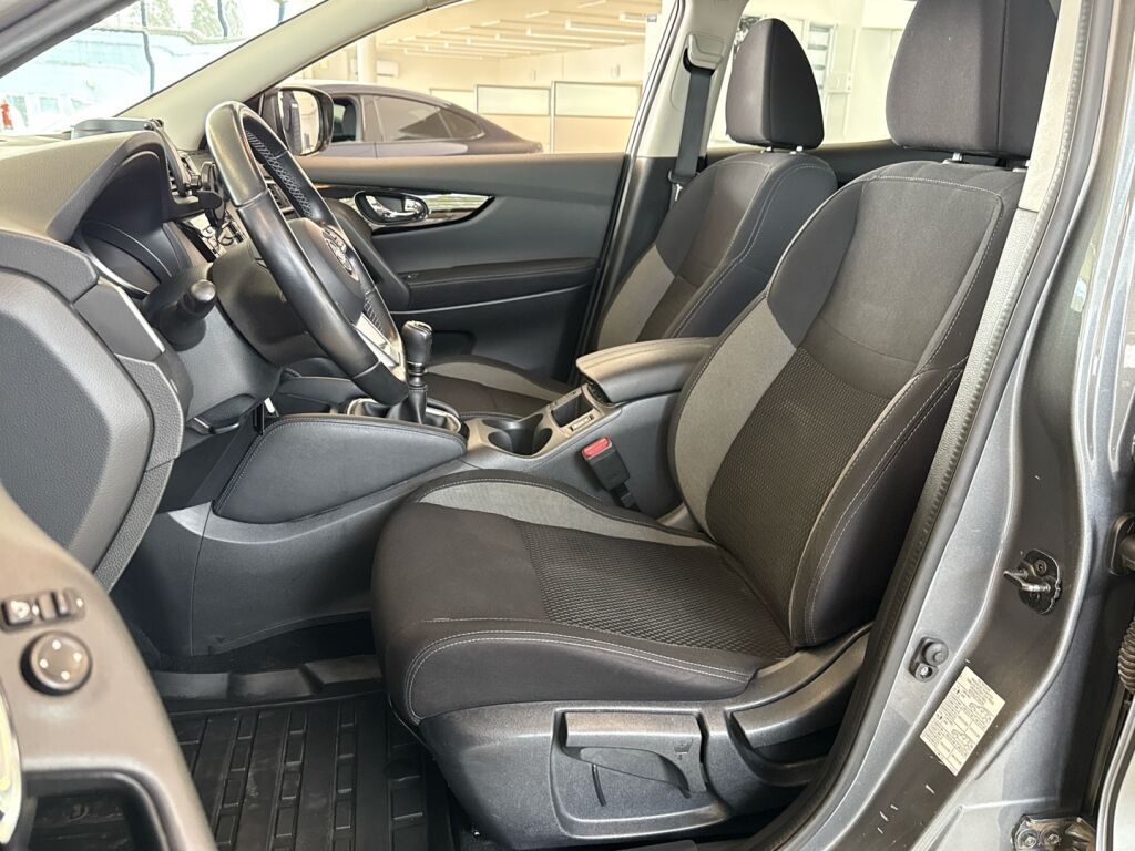 Nissan Qashqai 2021 Harmaa