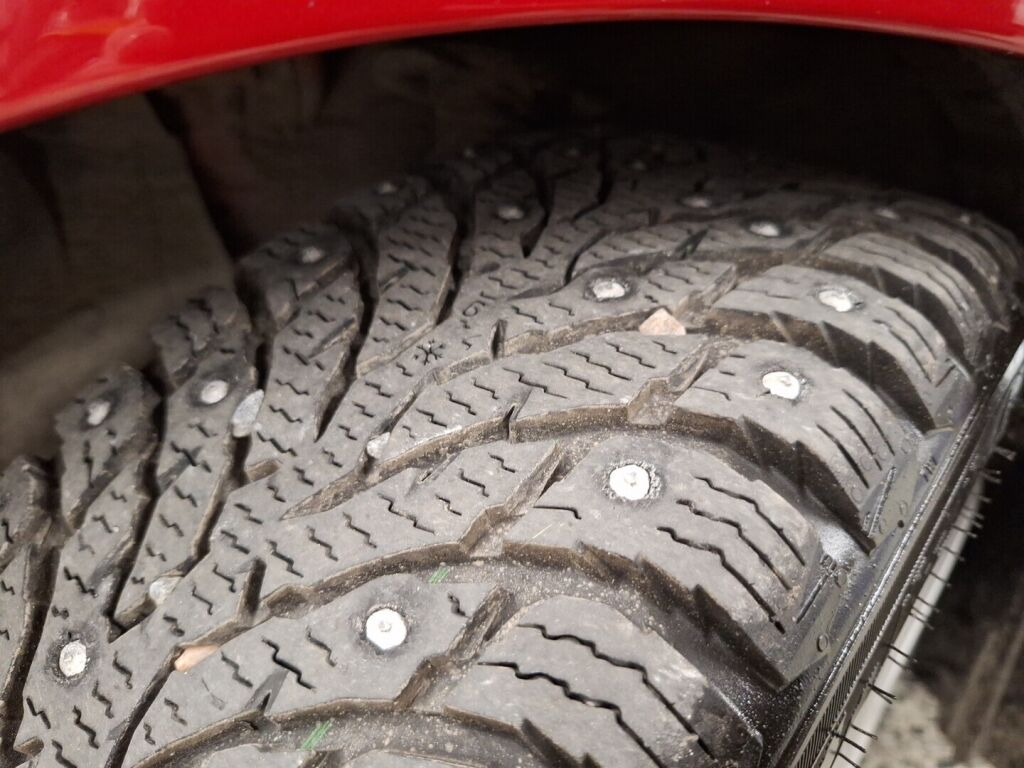 Nissan Micra 2020 Punainen