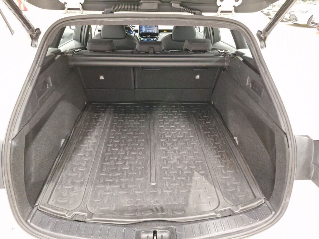 Toyota Corolla 2021 Valkoinen