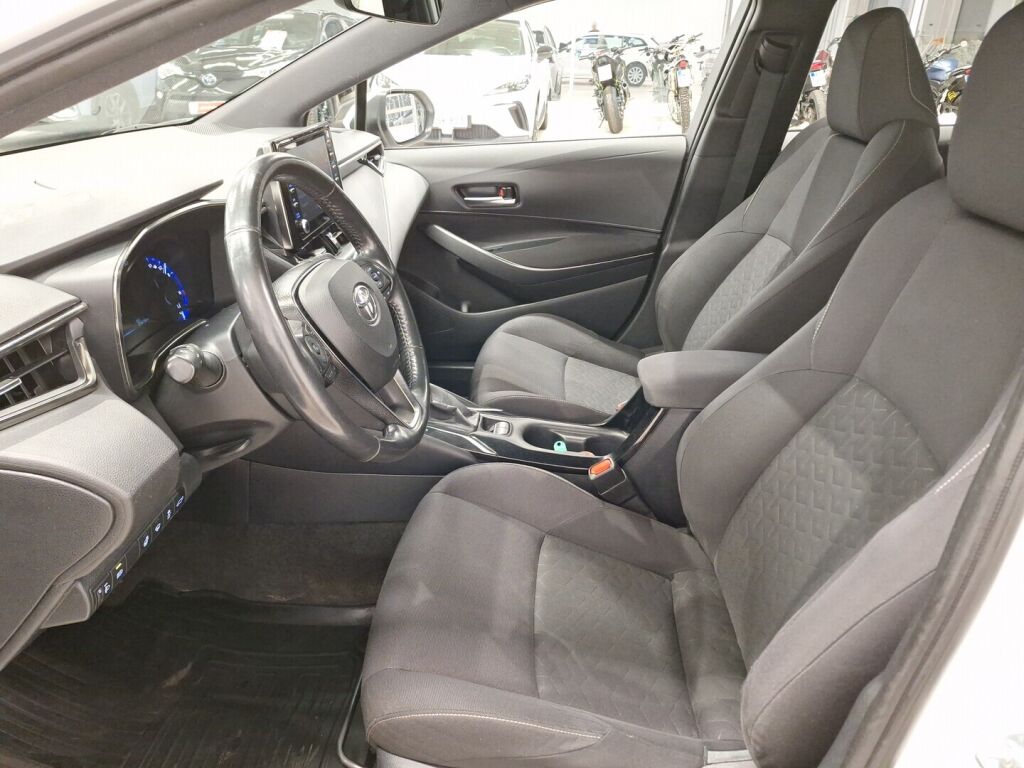 Toyota Corolla 2021 Valkoinen