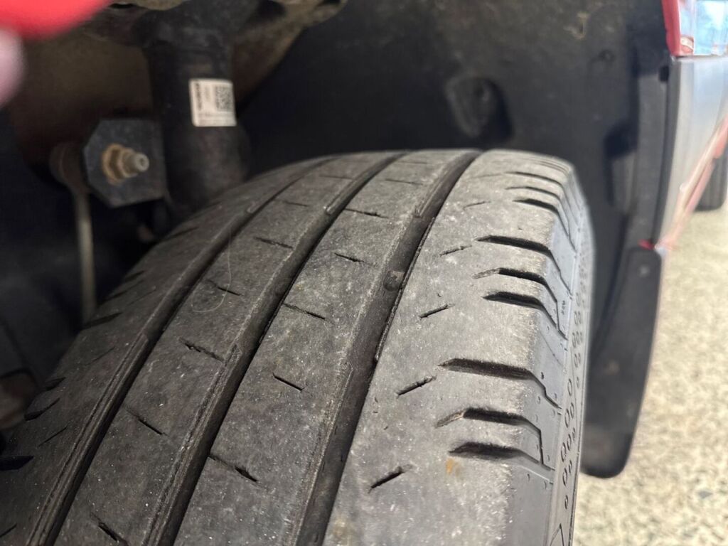 Mercedes-Benz Sprinter 2020 Punainen